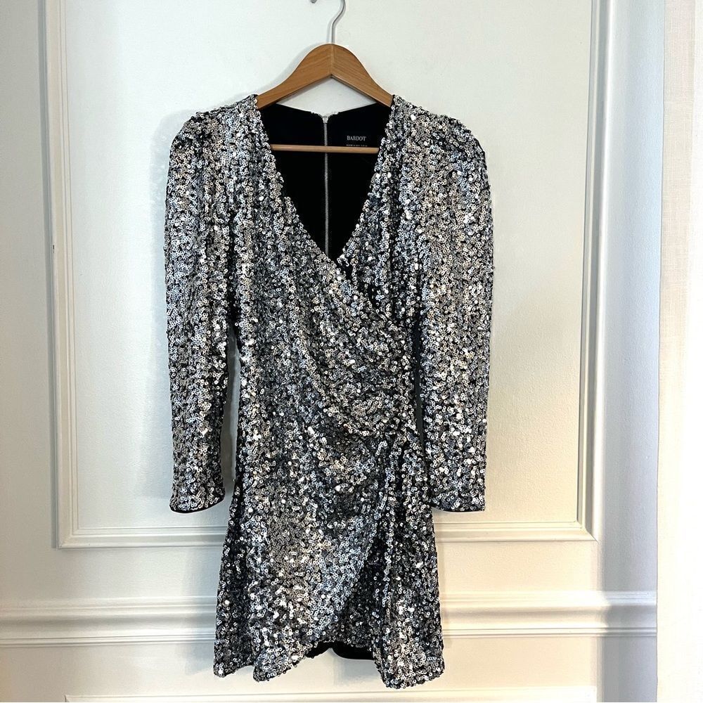 Bardot Sequin Long Sleeve Mini Dress Wrap Front Silver Size 6 NWT